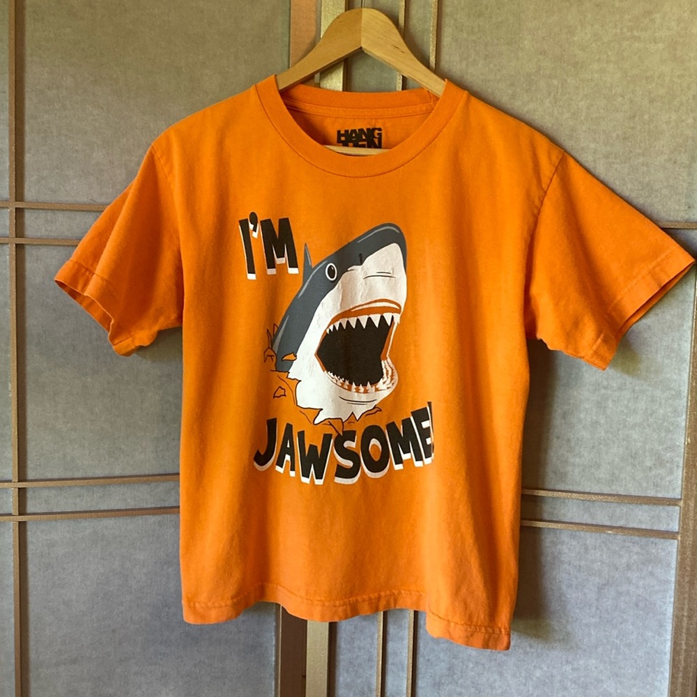 5/$25 “I’m Jawsome” Tshirt, boys large. Orange